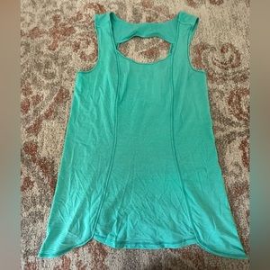 Lululemon tank size 6